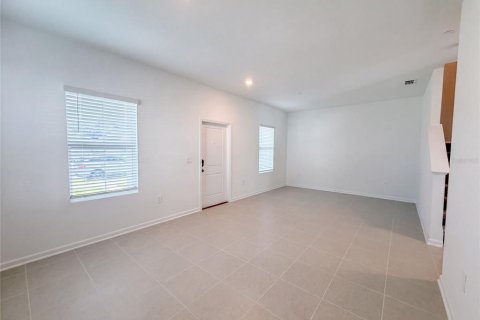 Touwnhouse à vendre à Apopka, Floride: 3 chambres, 163.04 m2 № 2305136 - photo 6
