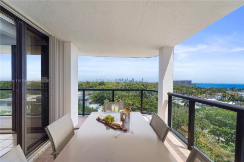 Copropriété à vendre à Miami, Floride: 3 chambres, 163.42 m2 № 1711934 - photo 12