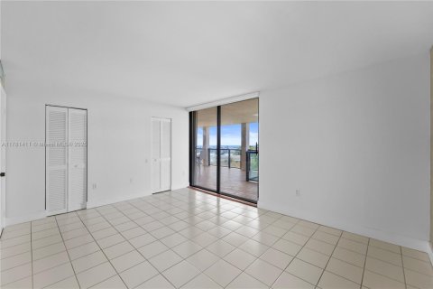 Copropriété à vendre à Miami, Floride: 3 chambres, 163.42 m2 № 1711934 - photo 21