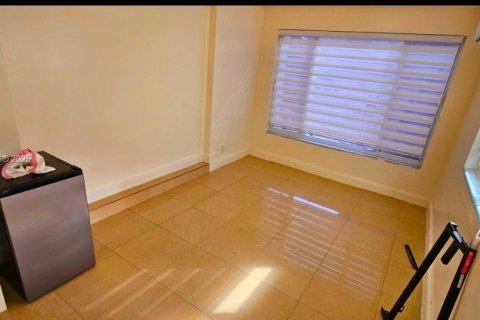 Купить виллу или дом в Холливуд, Флорида 3 спальни, 130.34м2, № 1967736 - фото 8