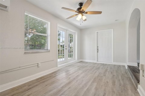 Купить виллу или дом в Вест-Парк, Флорида 4 спальни, 143.53м2, № 1854900 - фото 30