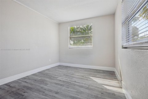 Купить виллу или дом в Вест-Парк, Флорида 4 спальни, 143.53м2, № 1854900 - фото 23