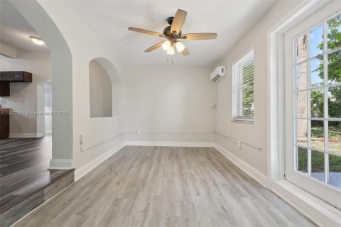 Купить виллу или дом в Вест-Парк, Флорида 4 спальни, 143.53м2, № 1854900 - фото 18