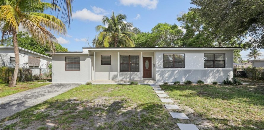 Дом в Вест-Парк, Флорида 4 спальни, 143.53м2 № 1854900