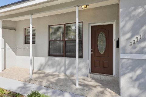 Купить виллу или дом в Вест-Парк, Флорида 4 спальни, 143.53м2, № 1854900 - фото 4