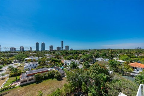 Condo in Miami, Florida, 2 bedrooms  № 1850344 - photo 21