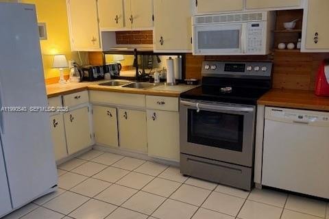 Villa ou maison à vendre à Homestead, Floride: 2 chambres, 99.59 m2 № 2056170 - photo 3