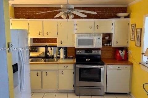 Villa ou maison à vendre à Homestead, Floride: 2 chambres, 99.59 m2 № 2056170 - photo 4