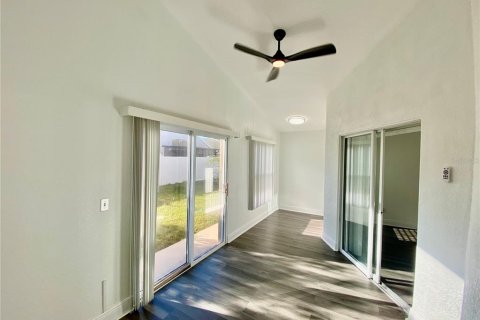 Villa ou maison à louer à Orlando, Floride: 4 chambres, 154.68 m2 № 2116294 - photo 12