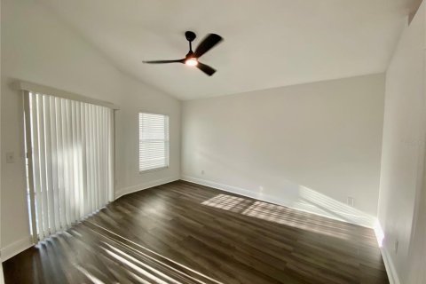 Villa ou maison à louer à Orlando, Floride: 4 chambres, 154.68 m2 № 2116294 - photo 15