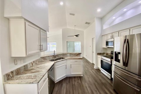 Villa ou maison à louer à Orlando, Floride: 4 chambres, 154.68 m2 № 2116294 - photo 7