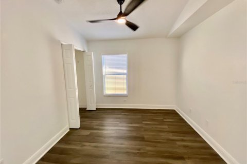 Villa ou maison à louer à Orlando, Floride: 4 chambres, 154.68 m2 № 2116294 - photo 21