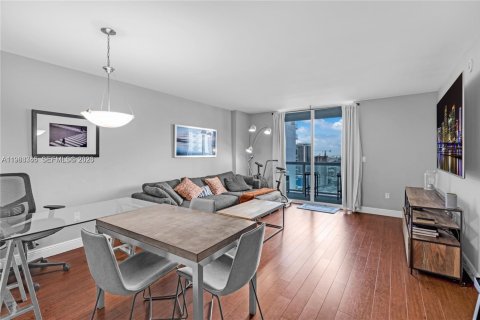 Copropriété à louer à Miami, Floride: 1 chambre, 76.37 m2 № 2025180 - photo 7