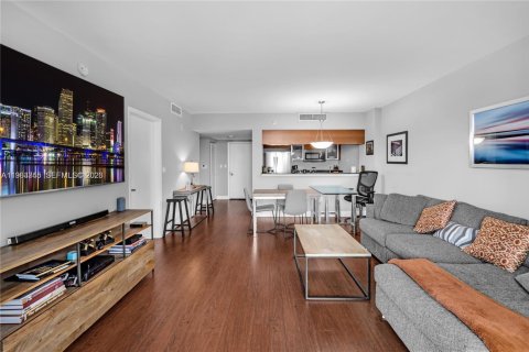 Copropriété à louer à Miami, Floride: 1 chambre, 76.37 m2 № 2025180 - photo 8