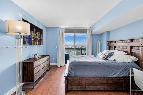 Copropriété à louer à Miami, Floride: 1 chambre, 76.37 m2 № 2025180 - photo 11