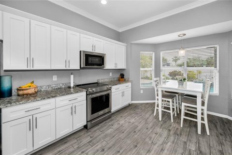 Casa en venta en Tampa, Florida, 4 dormitorios, 274.25 m2 № 1649995 - foto 11