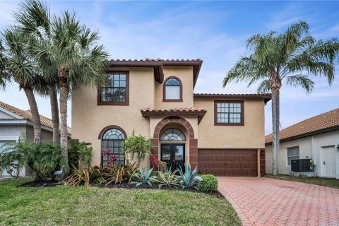 Casa en venta en Tampa, Florida, 4 dormitorios, 274.25 m2 № 1649995 - foto 1