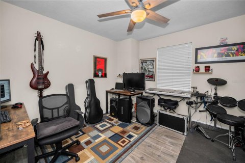 Casa en venta en Tampa, Florida, 4 dormitorios, 274.25 m2 № 1649995 - foto 27