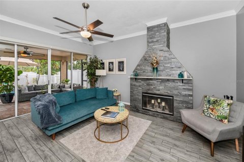 Casa en venta en Tampa, Florida, 4 dormitorios, 274.25 m2 № 1649995 - foto 14
