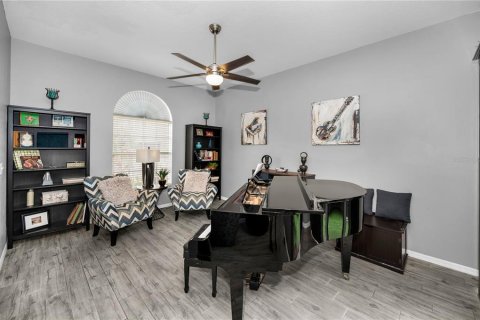 Casa en venta en Tampa, Florida, 4 dormitorios, 274.25 m2 № 1649995 - foto 6
