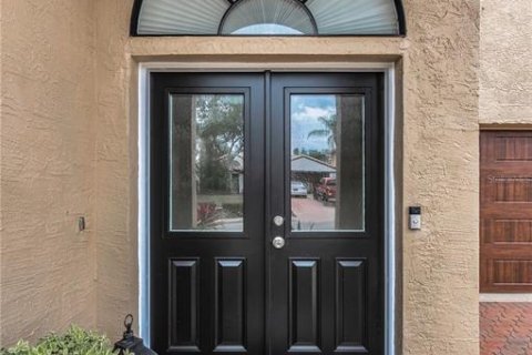 Casa en venta en Tampa, Florida, 4 dormitorios, 274.25 m2 № 1649995 - foto 3