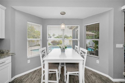 Casa en venta en Tampa, Florida, 4 dormitorios, 274.25 m2 № 1649995 - foto 12