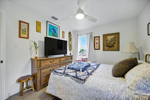 House in Saint Petersburg, Florida 2 bedrooms, 66.89 sq.m. № 1912867 - photo 16