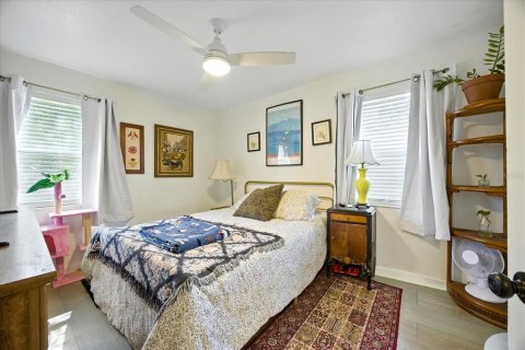 House in Saint Petersburg, Florida 2 bedrooms, 66.89 sq.m. № 1912867 - photo 14