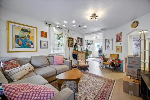House in Saint Petersburg, Florida 2 bedrooms, 66.89 sq.m. № 1912867 - photo 6