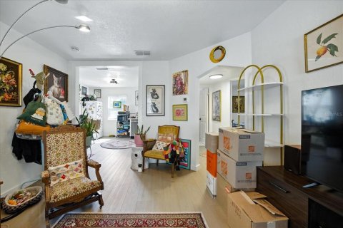 House in Saint Petersburg, Florida 2 bedrooms, 66.89 sq.m. № 1912867 - photo 7