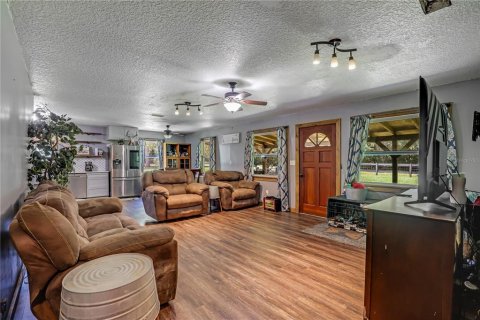 House in Macclenny, Florida 3 bedrooms, 212 sq.m. № 1842175 - photo 4