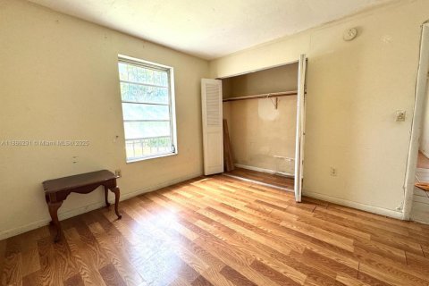 Condo in Miami, Florida, 2 bedrooms № 1932749 - photo 13