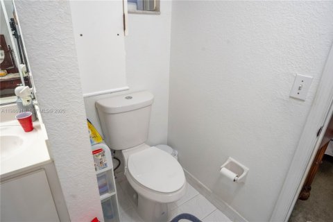 Купить кондоминиум в Хайалиа, Флорида 3 спальни, 113.34м2, № 2044825 - фото 21