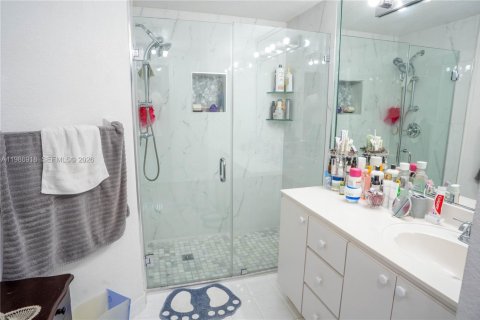 Купить кондоминиум в Хайалиа, Флорида 3 спальни, 113.34м2, № 2044825 - фото 19