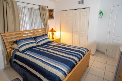 Купить кондоминиум в Хайалиа, Флорида 3 спальни, 113.34м2, № 2044825 - фото 25