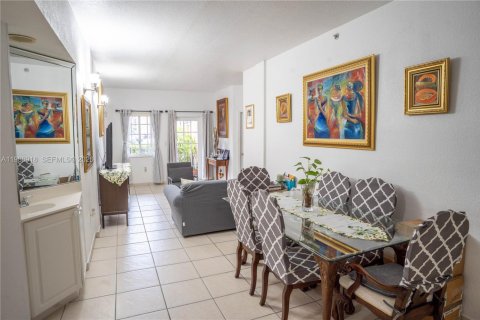 Купить кондоминиум в Хайалиа, Флорида 3 спальни, 113.34м2, № 2044825 - фото 10