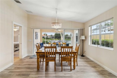 House in Venice, Florida 2 bedrooms, 140.56 sq.m. № 1630554 - photo 18