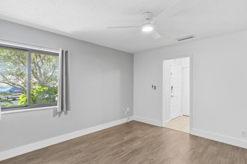 Touwnhouse à louer à Hollywood, Floride: 3 chambres, 187.66 m2 № 2074991 - photo 23