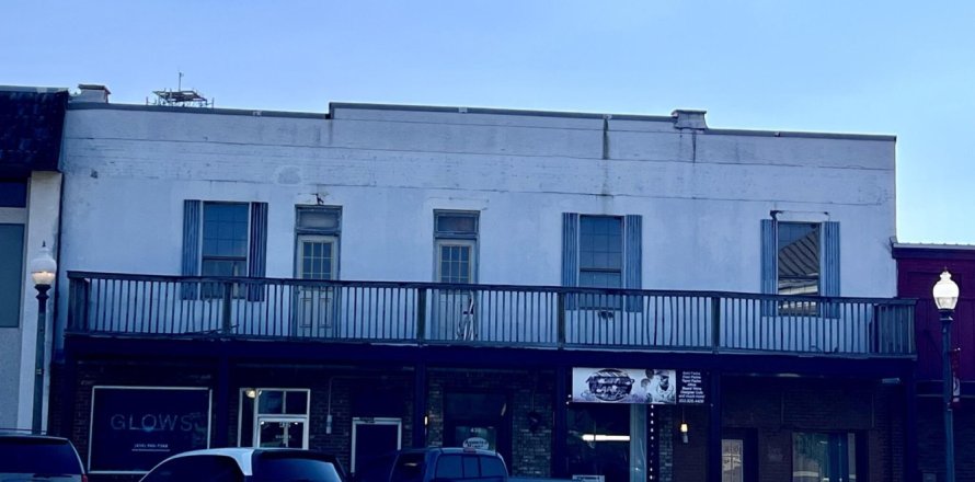 Commercial property in Crestview, Florida № 558783