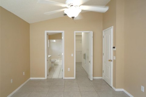 House in Valrico, Florida 3 bedrooms, 133.78 sq.m. № 1919725 - photo 16