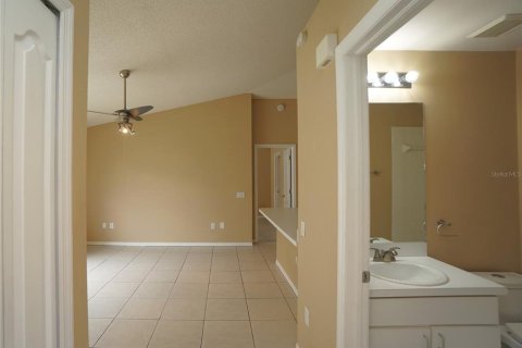 House in Valrico, Florida 3 bedrooms, 133.78 sq.m. № 1919725 - photo 22