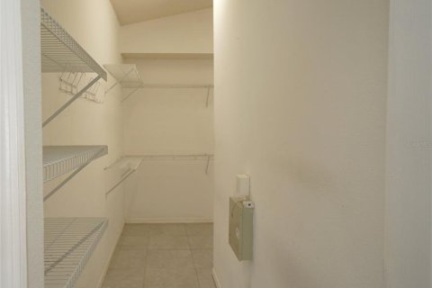 House in Valrico, Florida 3 bedrooms, 133.78 sq.m. № 1919725 - photo 18