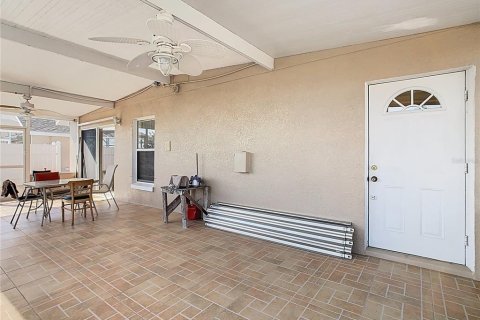 Casa en venta en Davenport, Florida, 4 dormitorios, 152.27 m2 № 2211899 - foto 19