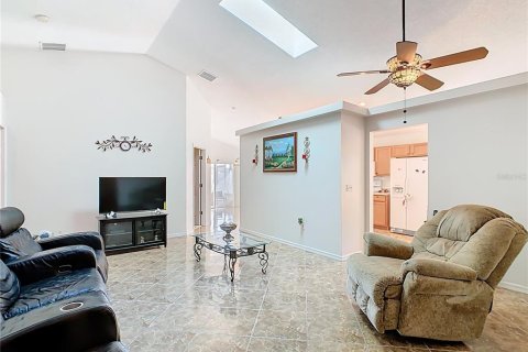 Casa en venta en Davenport, Florida, 4 dormitorios, 152.27 m2 № 2211899 - foto 3