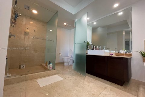 Condo in Sunny Isles Beach, Florida, 3 bedrooms  № 1869941 - photo 22