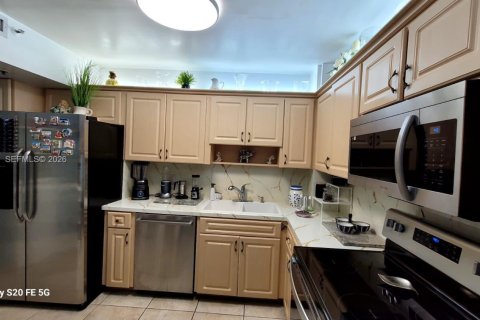 Купить кондоминиум в Холливуд, Флорида 2 спальни, 105.17м2, № 2046402 - фото 12