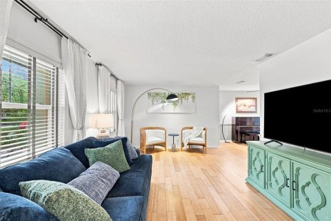 Villa ou maison à vendre à Tampa, Floride: 3 chambres, 155.05 m2 № 2287009 - photo 3
