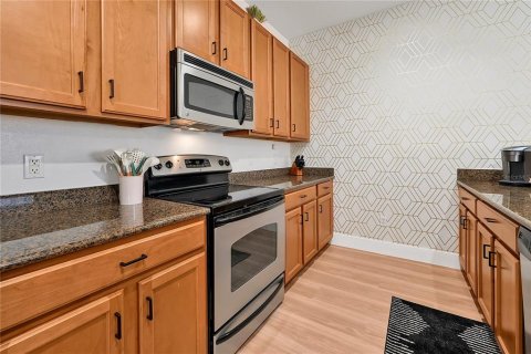 Touwnhouse à vendre à Kissimmee, Floride: 4 chambres, 175.03 m2 № 2420323 - photo 16