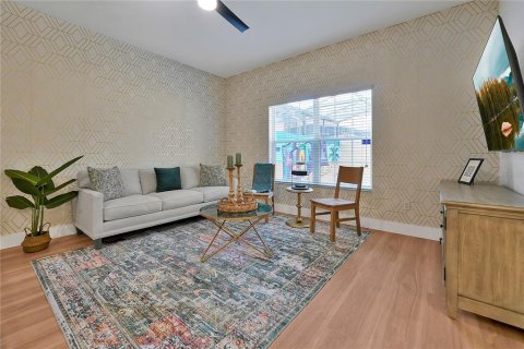 Touwnhouse à vendre à Kissimmee, Floride: 4 chambres, 175.03 m2 № 2420323 - photo 6