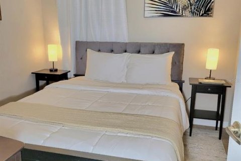 Condominio en alquiler en Kissimmee, Florida, 3 dormitorios, 116.59 m2 № 1902357 - foto 6